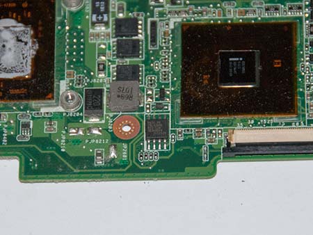 Close-up of BIOS chip with frame removed